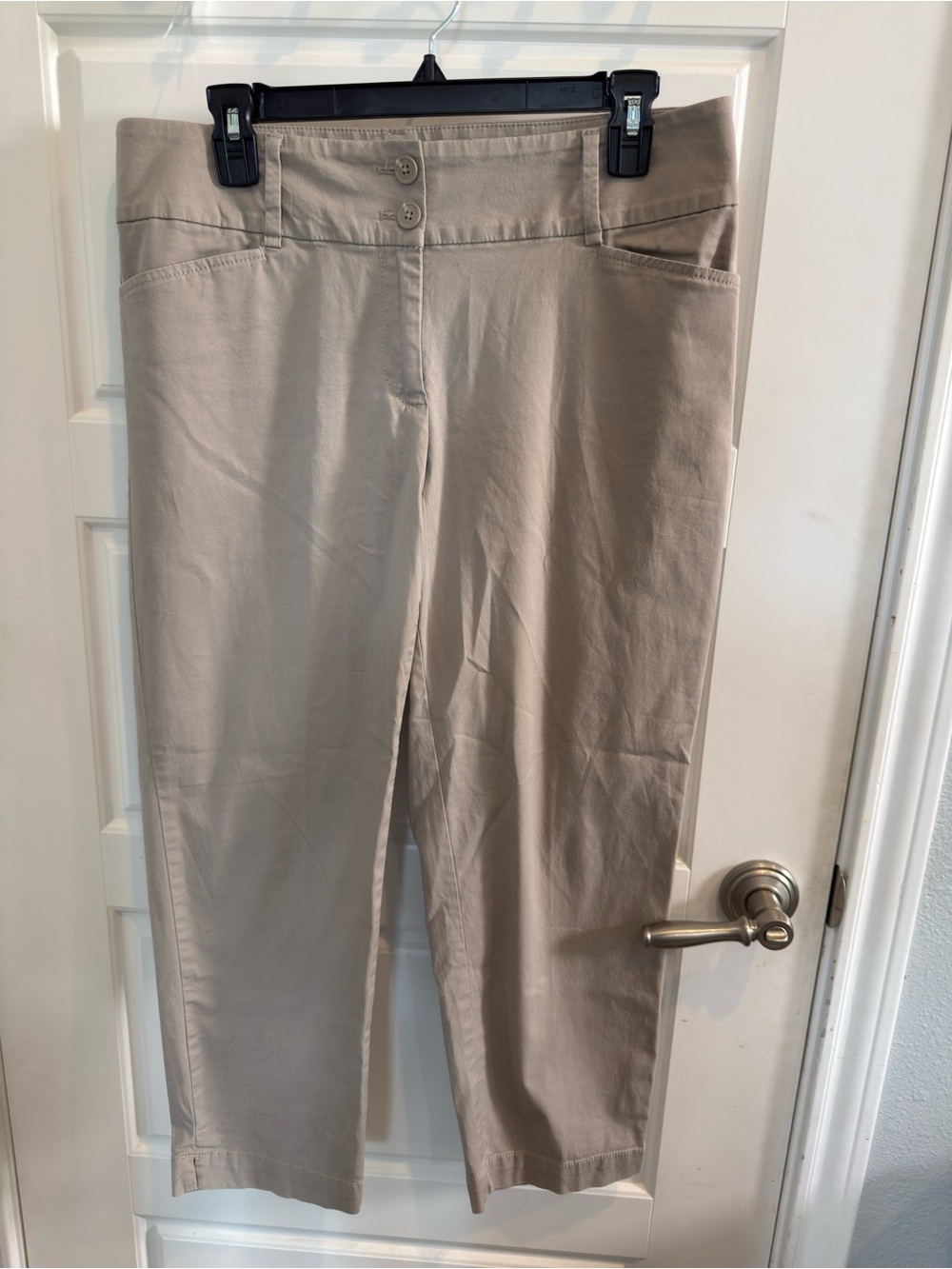 LOFT Curvy Crop Pants in Light Khaki